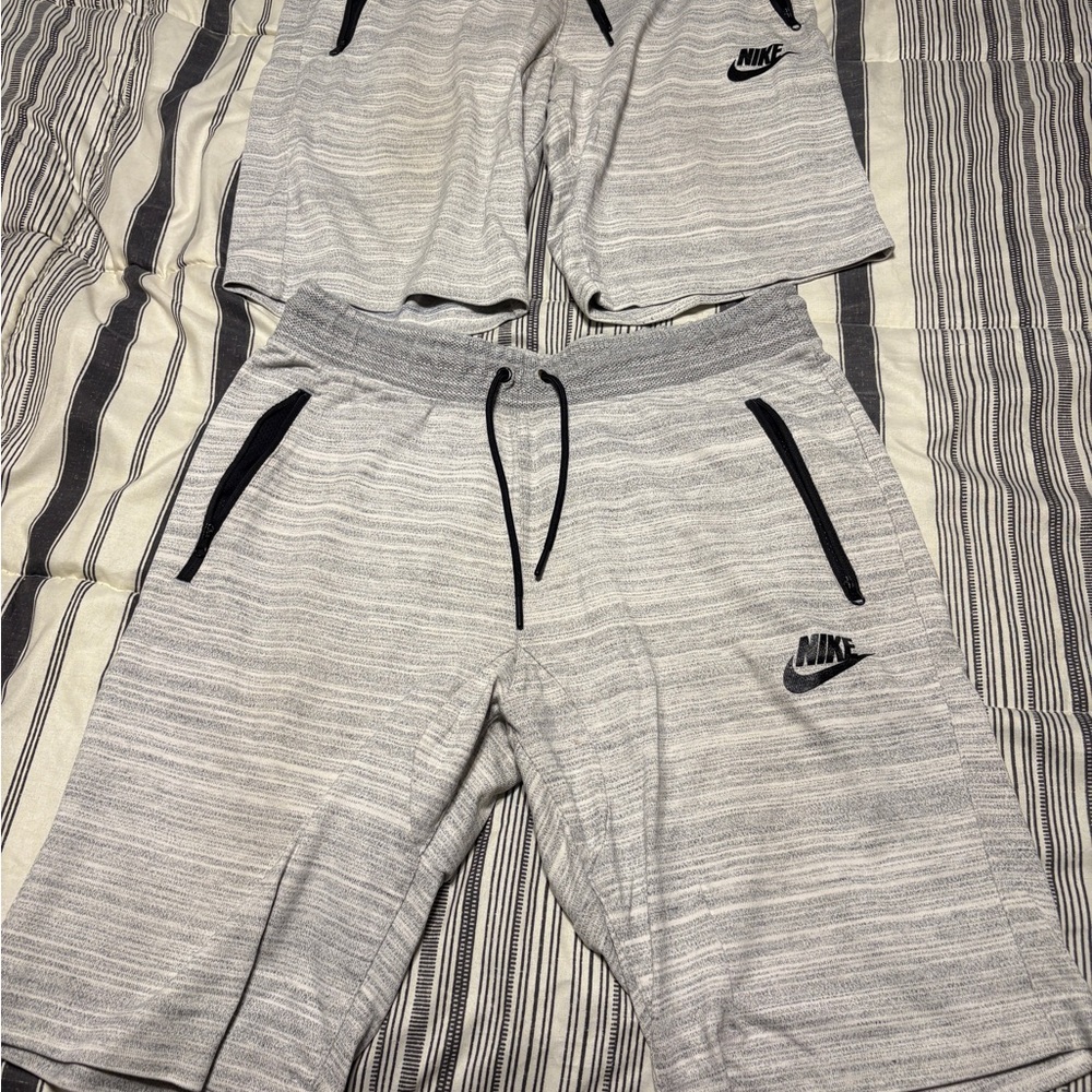 Nike Men's Heather Gray Athletic Shorts